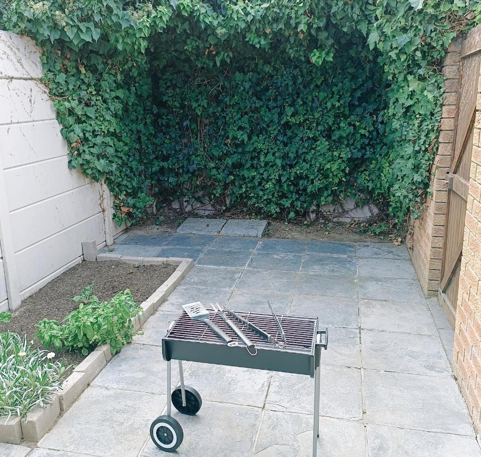 Noulanouk'S Corner Apartment Cape Town Bagian luar foto
